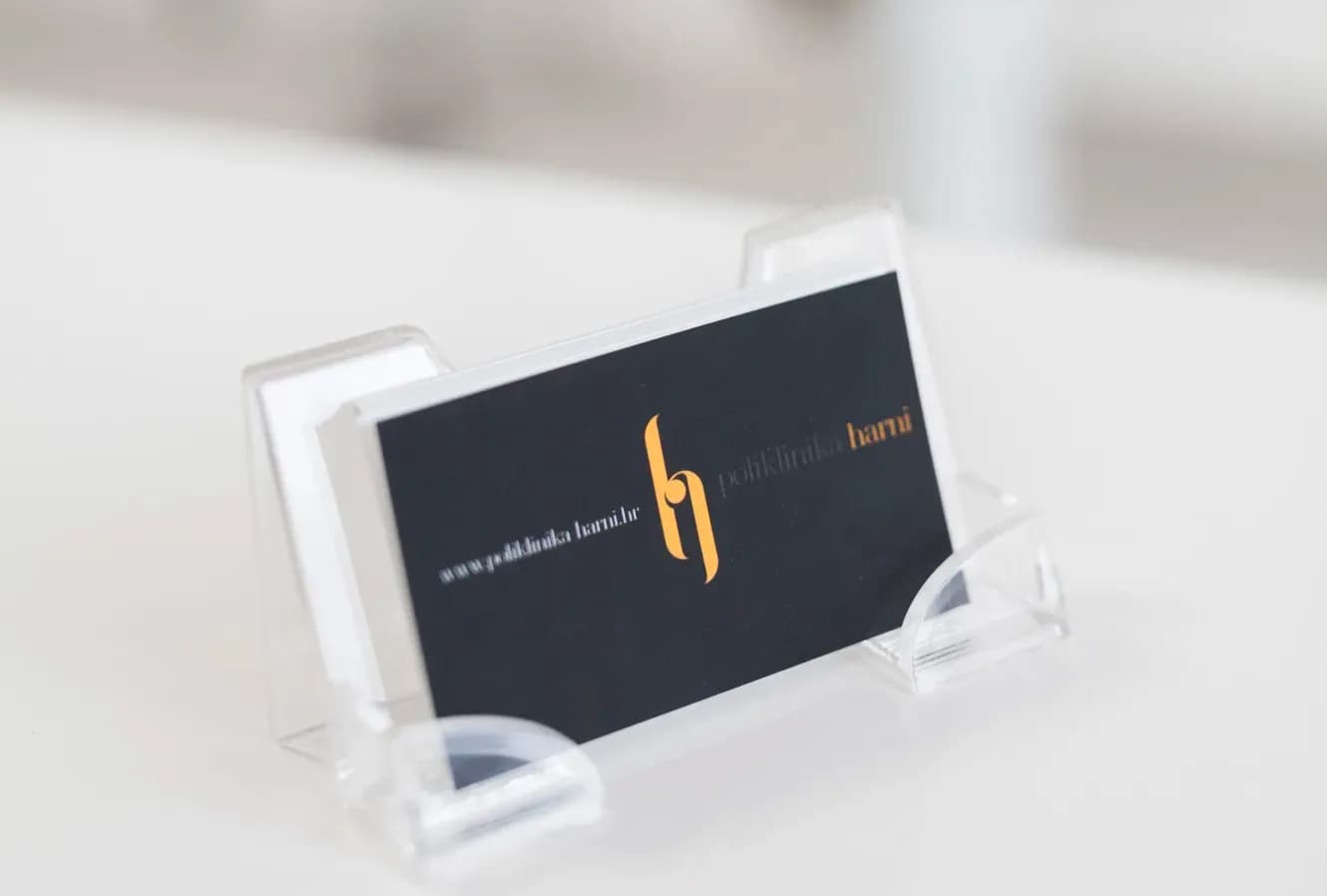 Vizitka | Poliklinika Harni